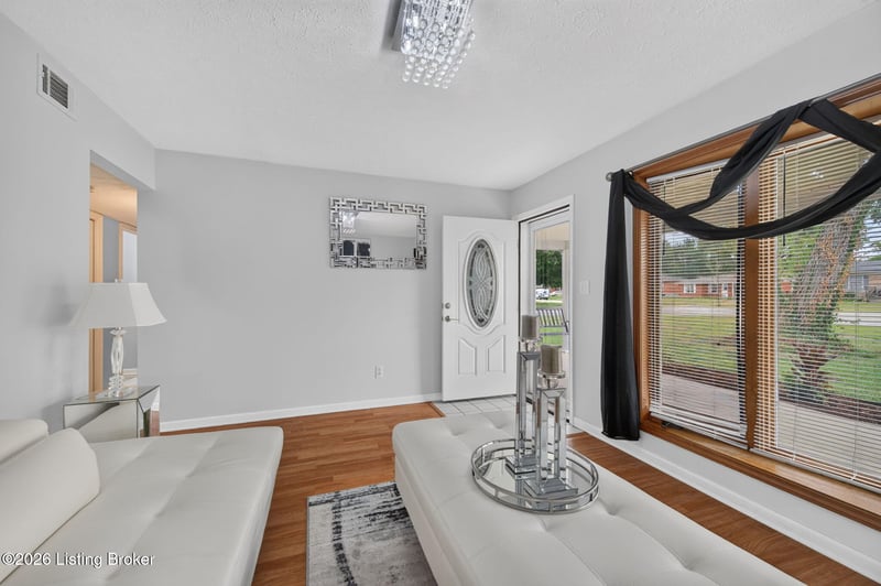 314 Kenny Blvd, Louisville, KY 40214