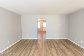 315 Berkley Ct #APT 1, Radcliff, KY 40160