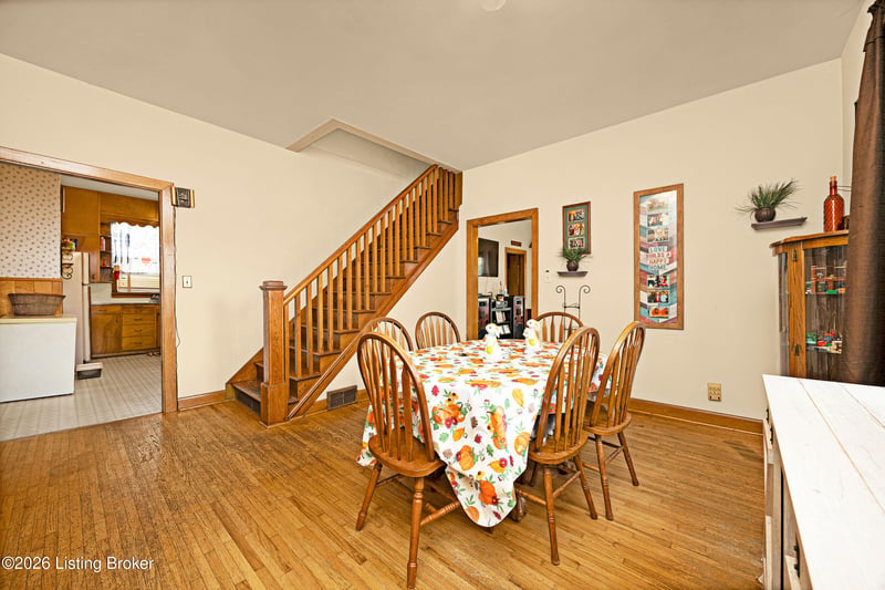 315 S Main St, Caneyville, KY 42721