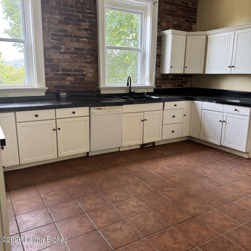 315 W 3rd St, Maysville, KY 41056