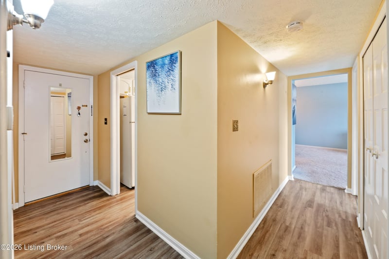 316 El Conquistador Pl, Louisville, KY 40220