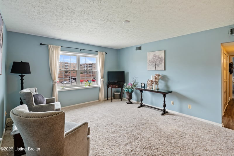 316 El Conquistador Pl, Louisville, KY 40220