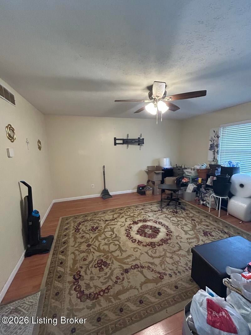 316 Indiana Trl, Radcliff, KY 40160