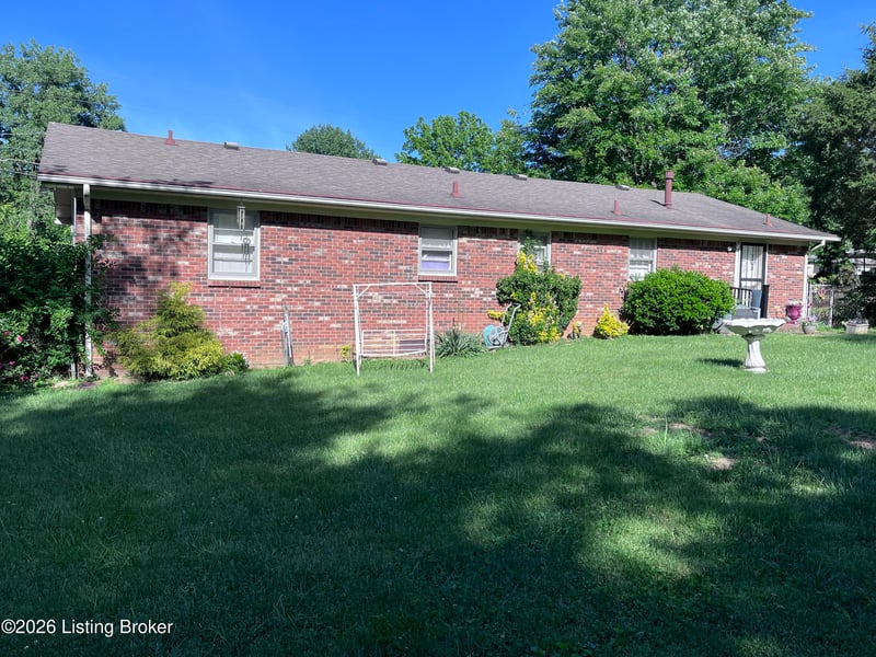 317 Berkley Ct, Radcliff, KY 40160