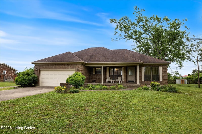 317 Centerview Dr, Shepherdsville, KY 40165