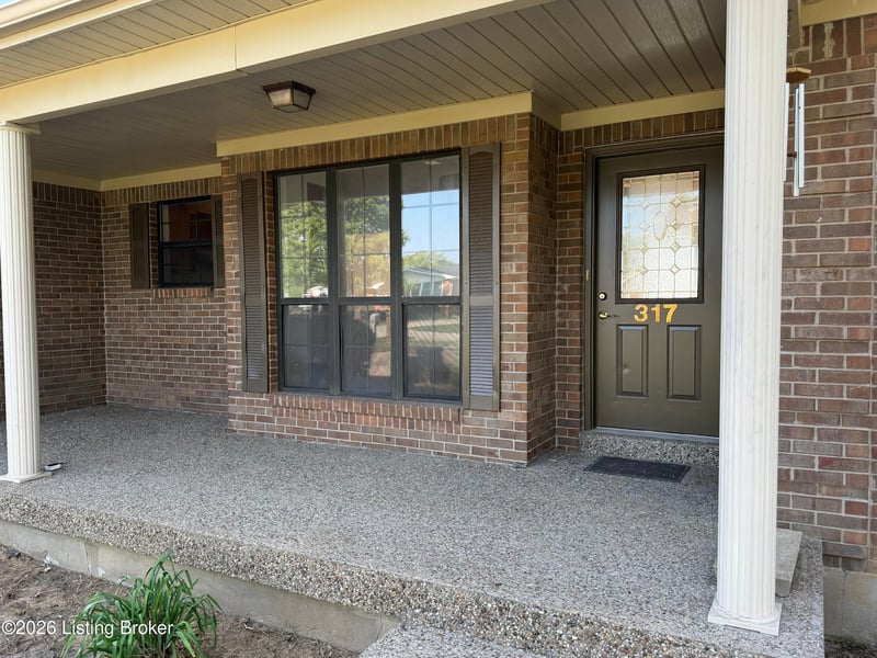 317 Centerview Dr, Shepherdsville, KY 40165