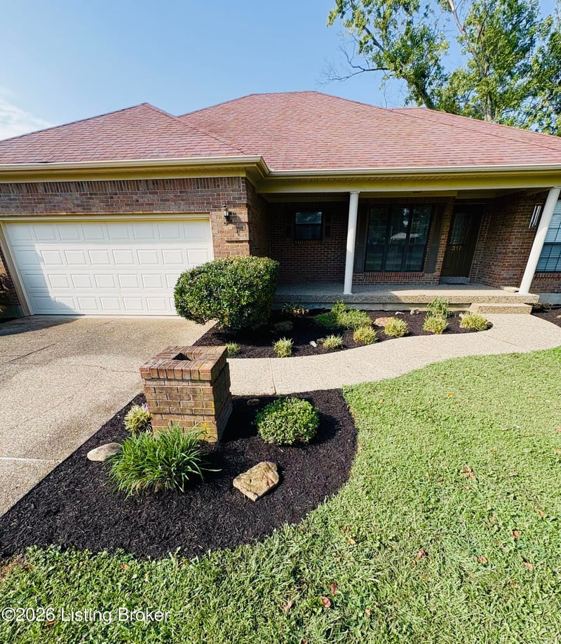 317 Centerview Dr, Shepherdsville, KY 40165