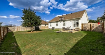 317 Madison Rae Blvd, Shepherdsville, KY 40165