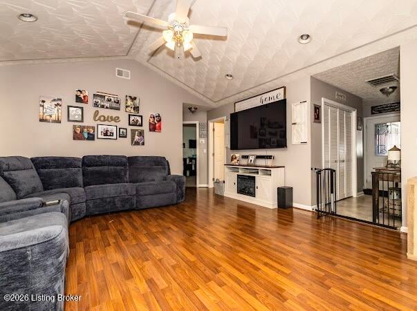 317 Madison Rae Blvd, Shepherdsville, KY 40165