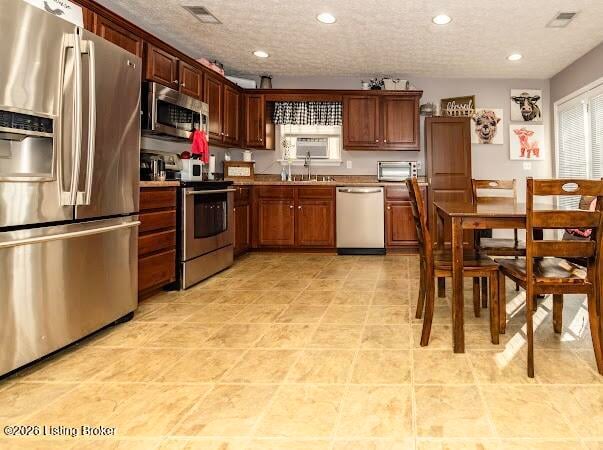317 Madison Rae Blvd, Shepherdsville, KY 40165