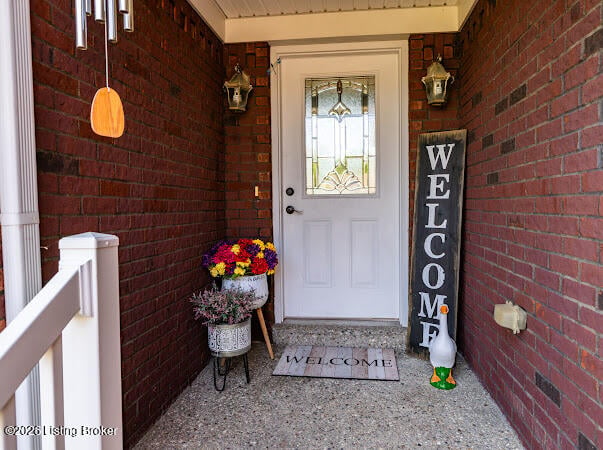 317 Madison Rae Blvd, Shepherdsville, KY 40165