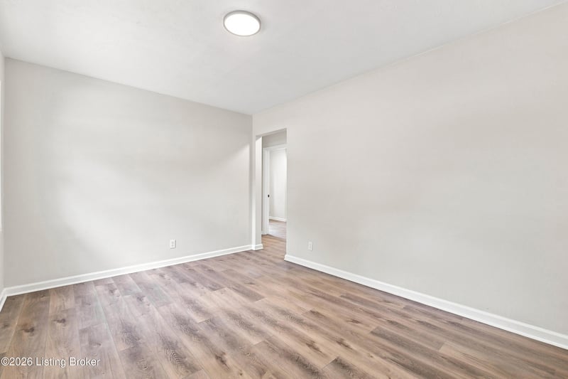 318 Freeman Ave, Louisville, KY 40214