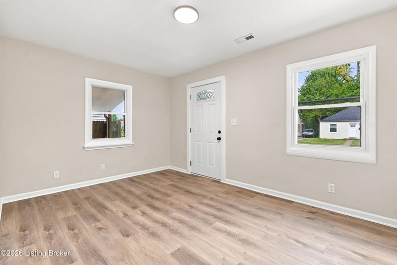 318 Freeman Ave, Louisville, KY 40214