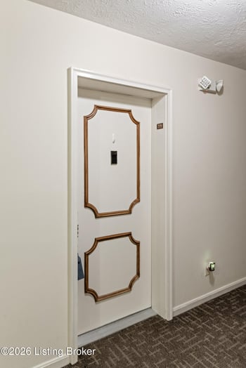 319 El Conquistador Pl, Louisville, KY 40220