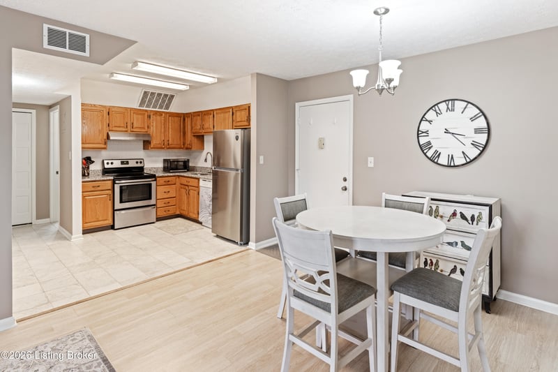 319 El Conquistador Pl, Louisville, KY 40220