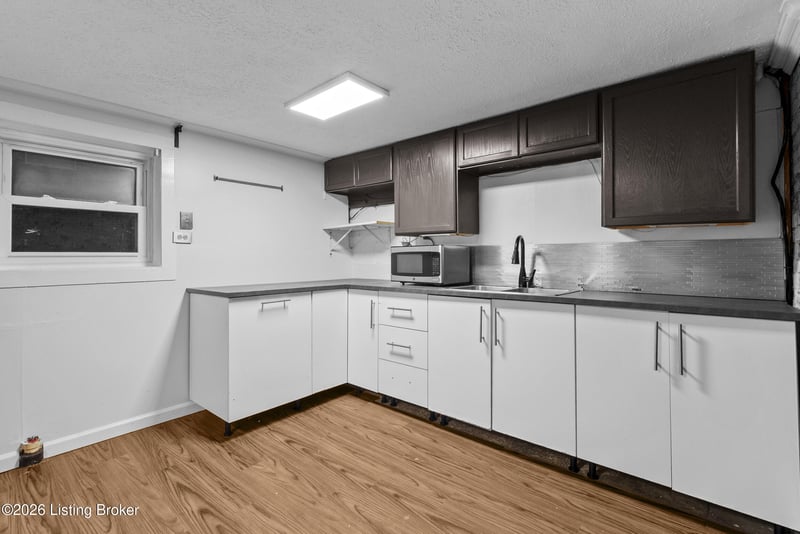 319 S Ewing Ave #APT 3, Louisville, KY 40206
