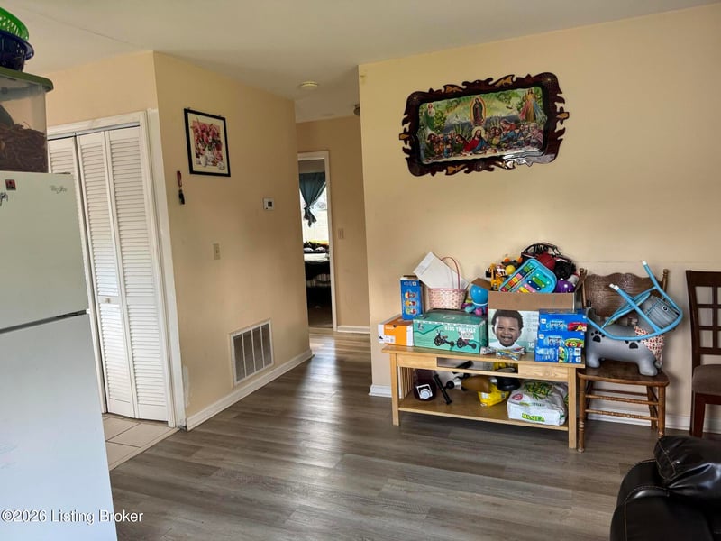 3202 Ainslie Way, Louisville, KY 40220