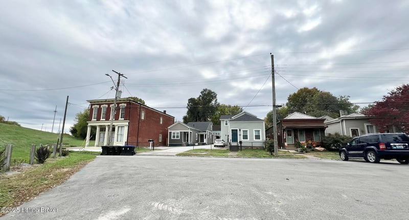 3202 Rudd Ave, Louisville, KY 40212