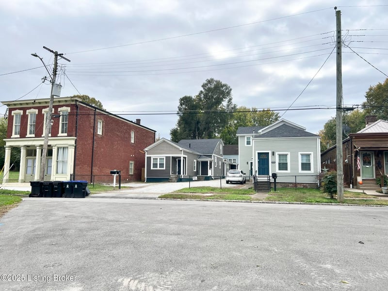 3202 Rudd Ave, Louisville, KY 40212