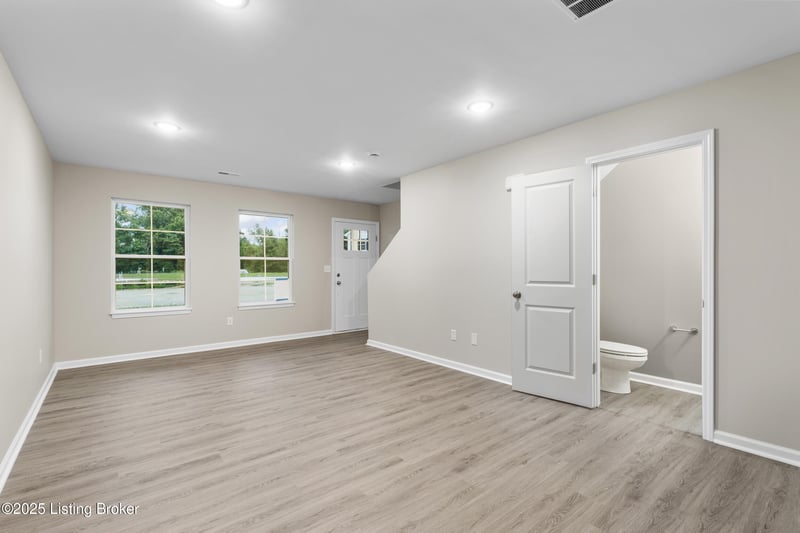 3204 Maldon Ct, Louisville, KY 40216