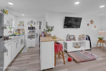 3205 Lencott Dr, Louisville, KY 40216