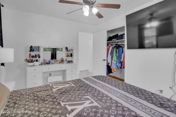 3205 Lencott Dr, Louisville, KY 40216