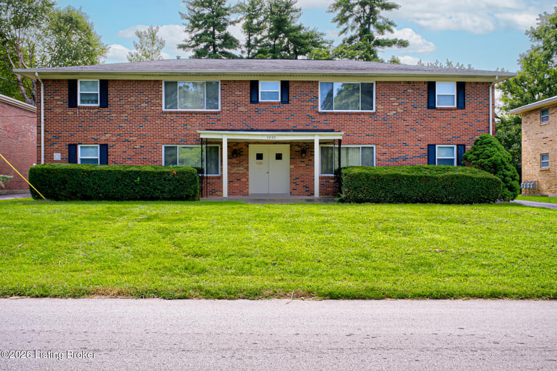 3205 Orchard Manor Cir, Louisville, KY 40220