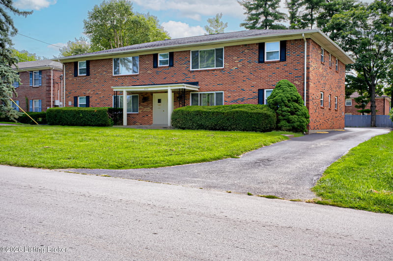 3205 Orchard Manor Cir, Louisville, KY 40220