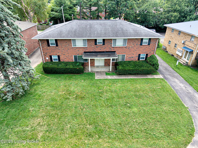 3205 Orchard Manor Cir, Louisville, KY 40220