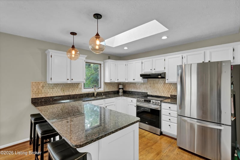3207 W Mount Zion Rd, Crestwood, KY 40014