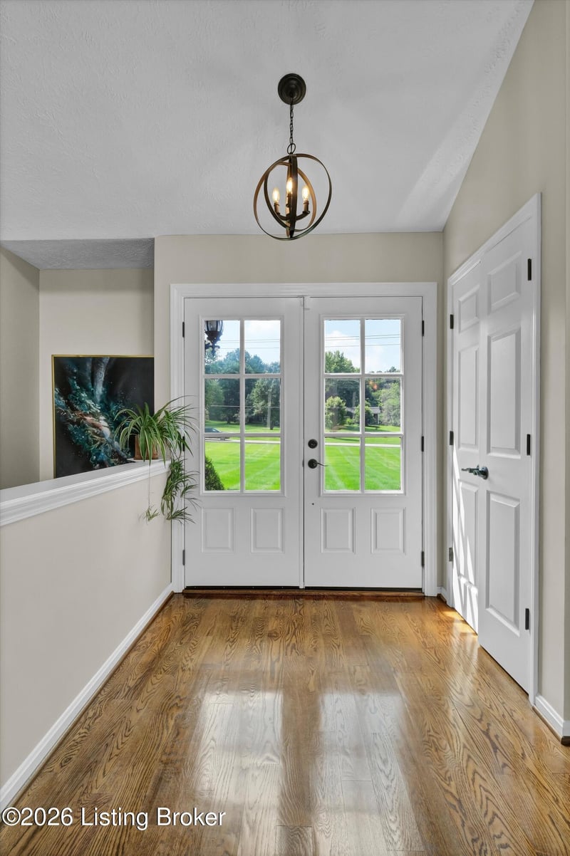 3207 W Mount Zion Rd, Crestwood, KY 40014