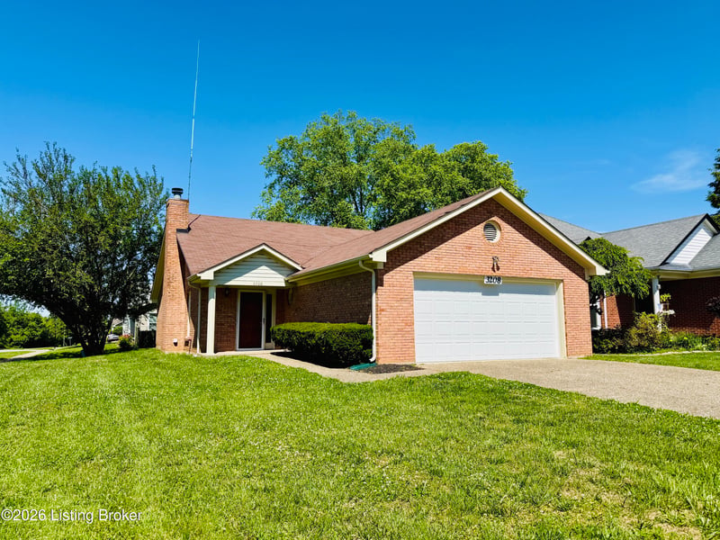 3208 Brightside Ct, Louisville, KY 40220