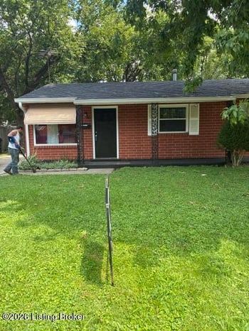 321 Mac Brae Rd, Louisville, KY 40214