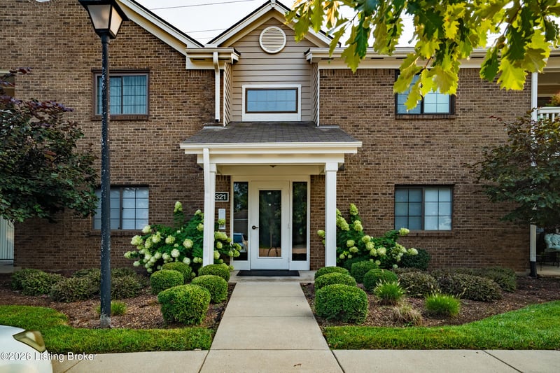 321 Piatt Pl #104, Louisville, KY 40223