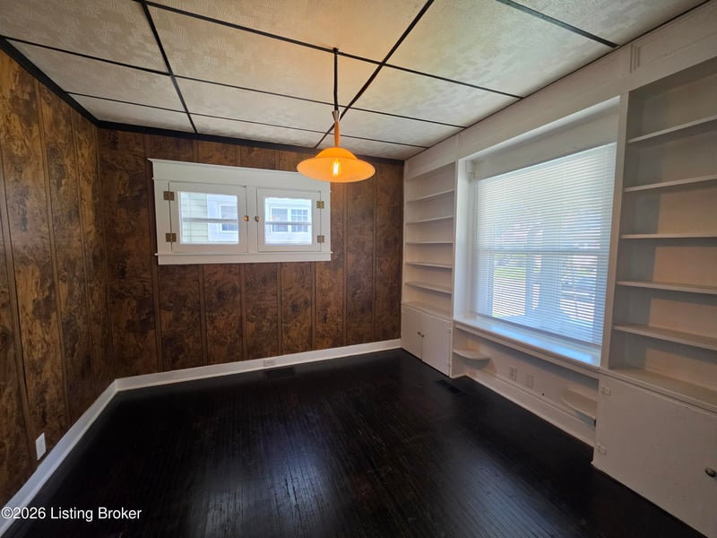 321 S 39th St, Louisville, KY 40212