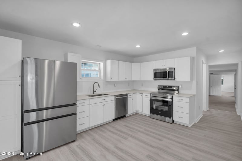 3210 Mildred Dr, Louisville, KY 40216
