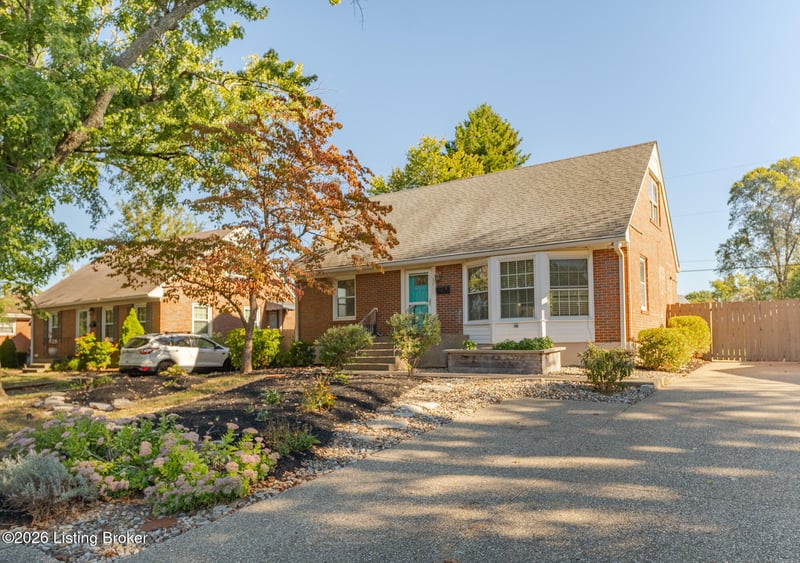 3211 Radiance Rd, Louisville, KY 40220