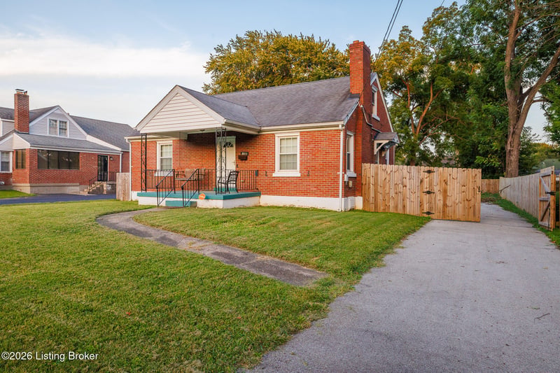 3211 Verna Rd, Louisville, KY 40216