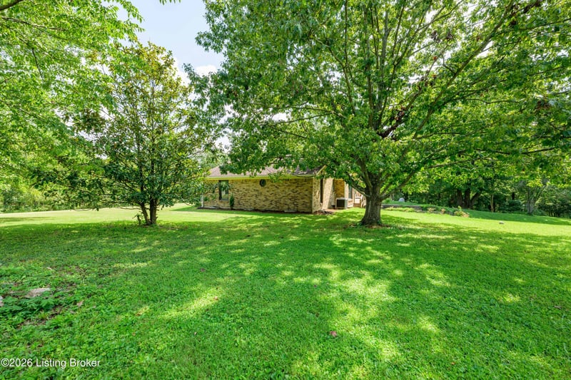 3212 Old Sligo Rd, La Grange, KY 40031
