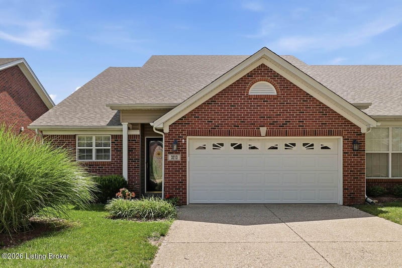 3213 Stony Farm Dr, Jeffersontown, KY 40299