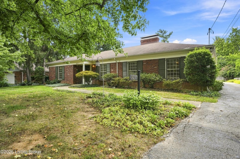 3217 Dundee Rd, Louisville, KY 40205