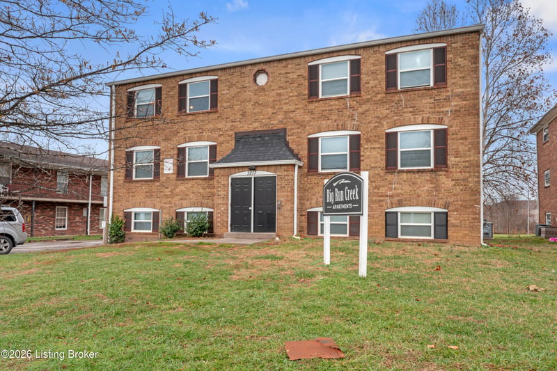 3217 Fordhaven Rd, Louisville, KY 40214