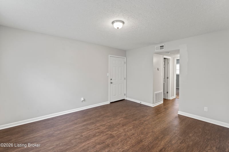 3217 Fordhaven Rd, Louisville, KY 40214