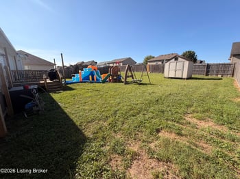 322 Gentry Ln, Mt Washington, KY 40047