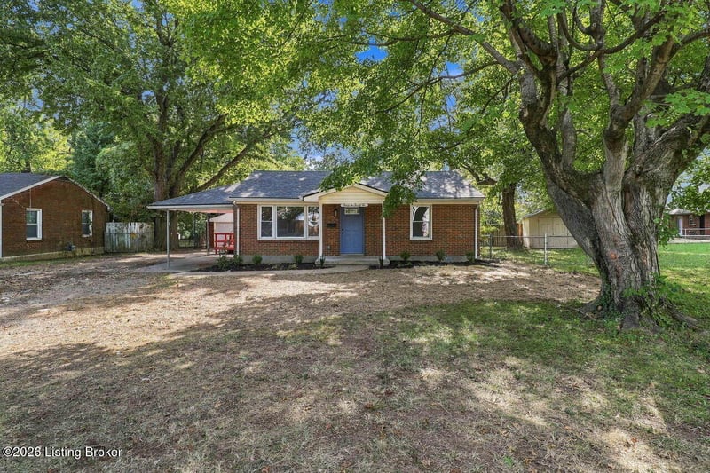 3222 Donald Dr, Louisville, KY 40216