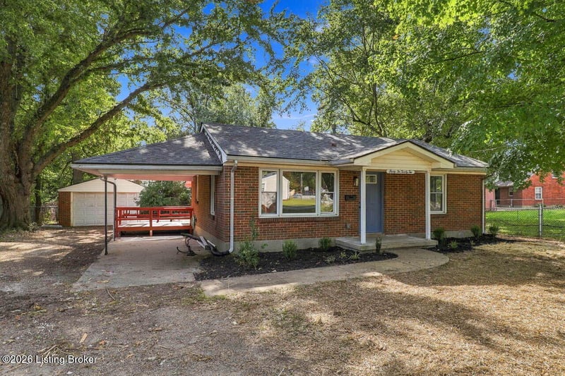 3222 Donald Dr, Louisville, KY 40216