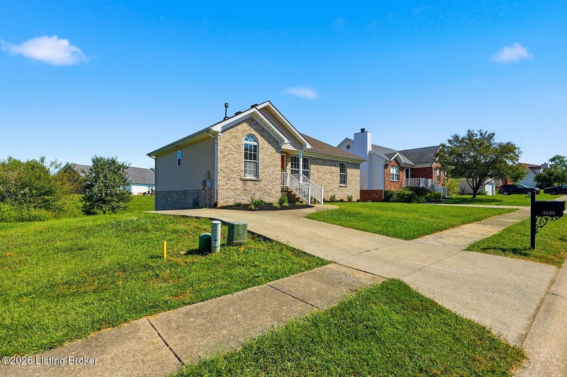 3223 Squire Cir, Shelbyville, KY 40065