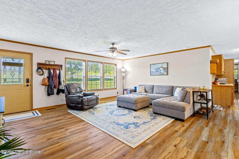 3233 Aiken Rd, Shelbyville, KY 40065