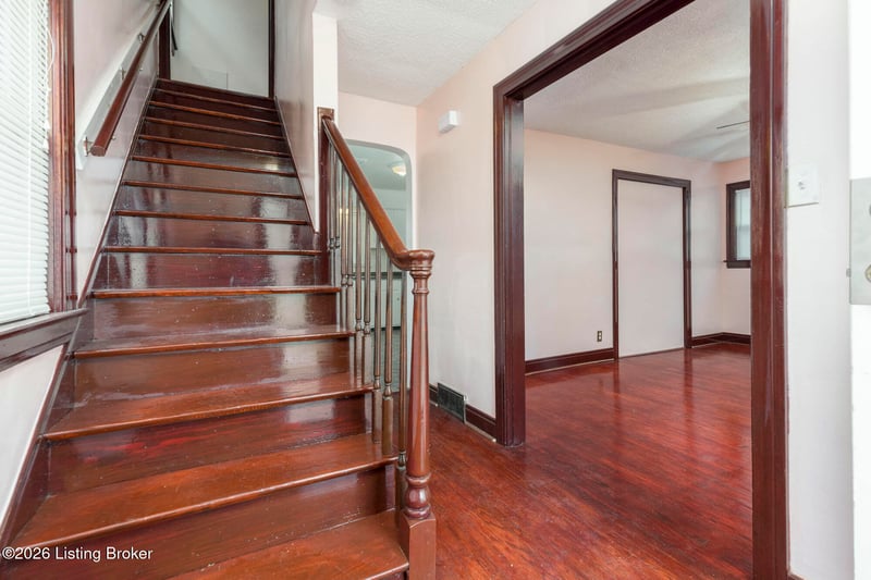 3238 Taylor Blvd, Louisville, KY 40215