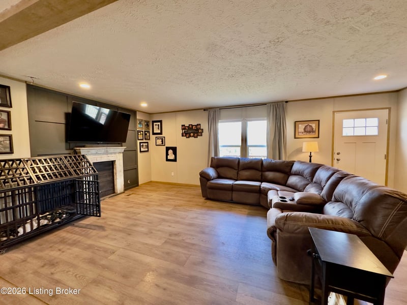 3253 Silver Mine Rd, Sonora, KY 42776